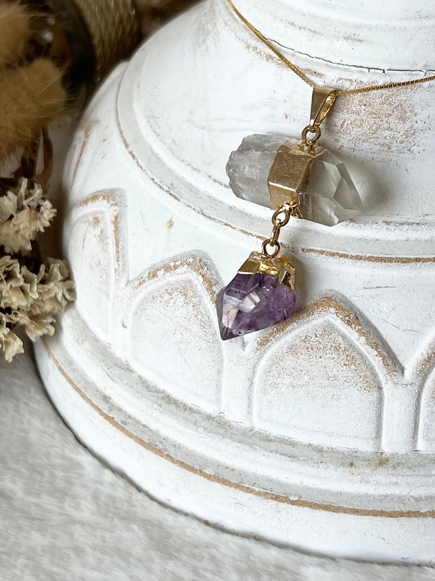 Bergkristall mit Amethyst Anhänger goldfarben galvanisiert