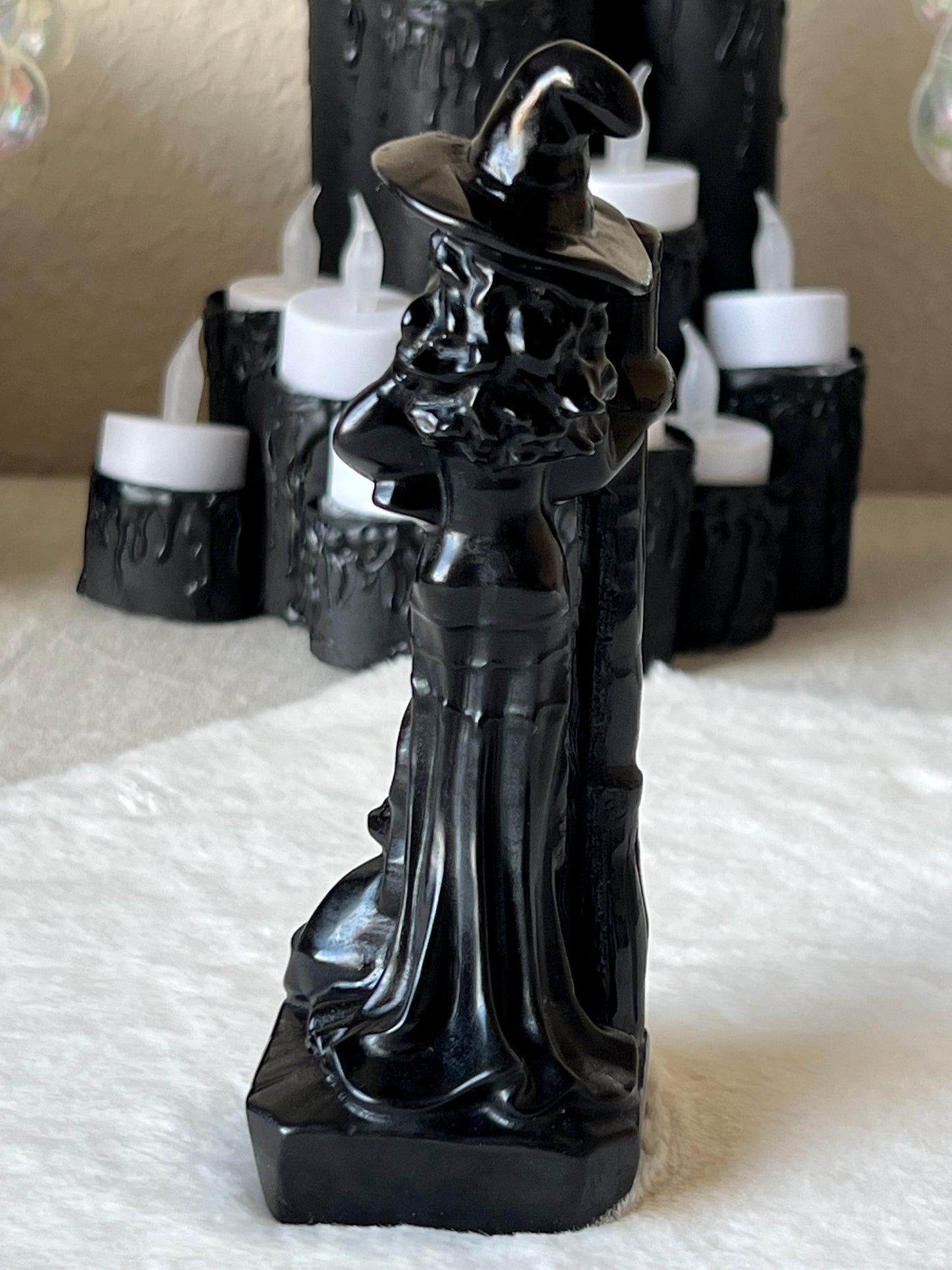 Obsidian Hexe