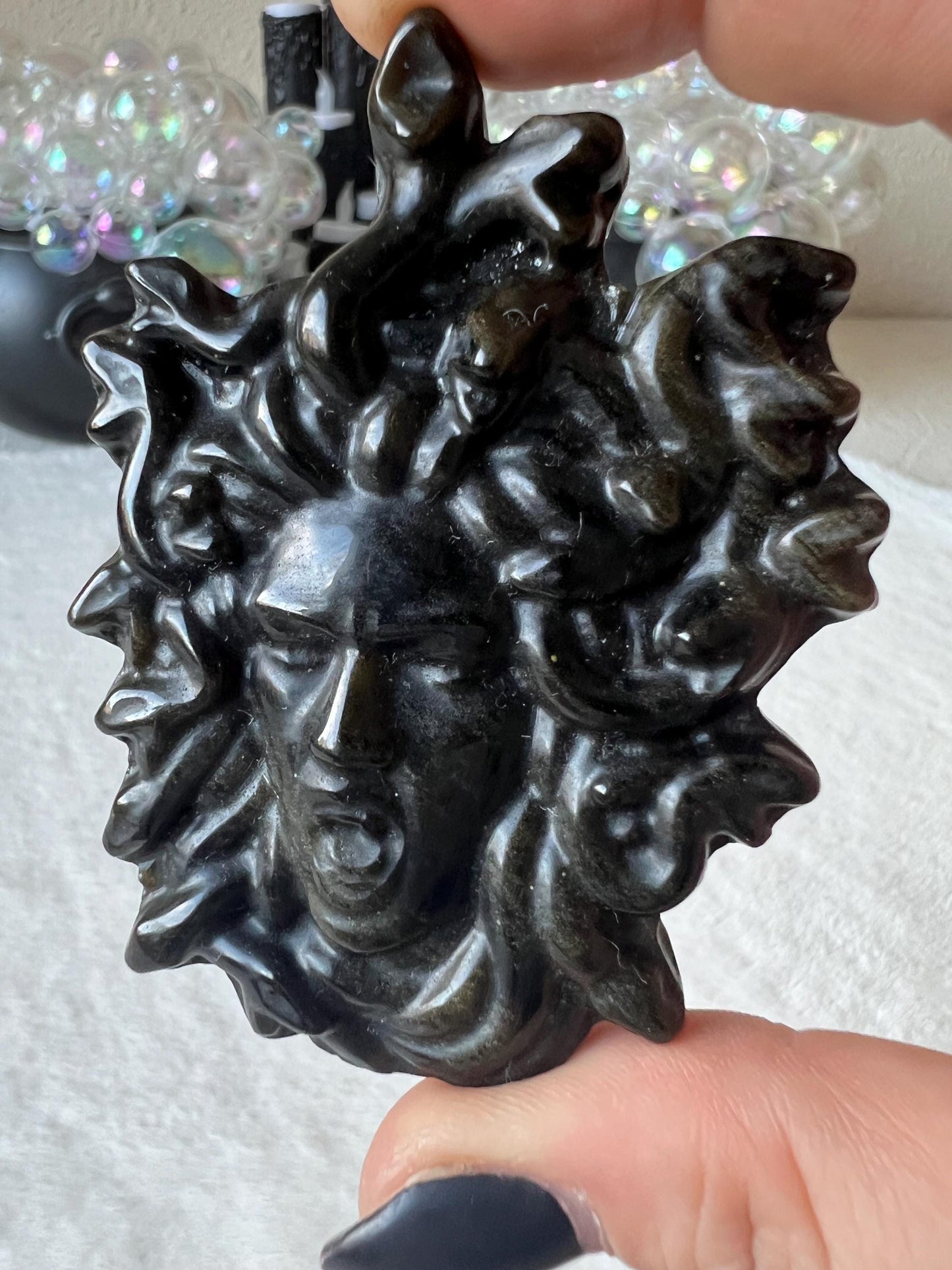 Gold- und Silberschein Obsidian Medusa