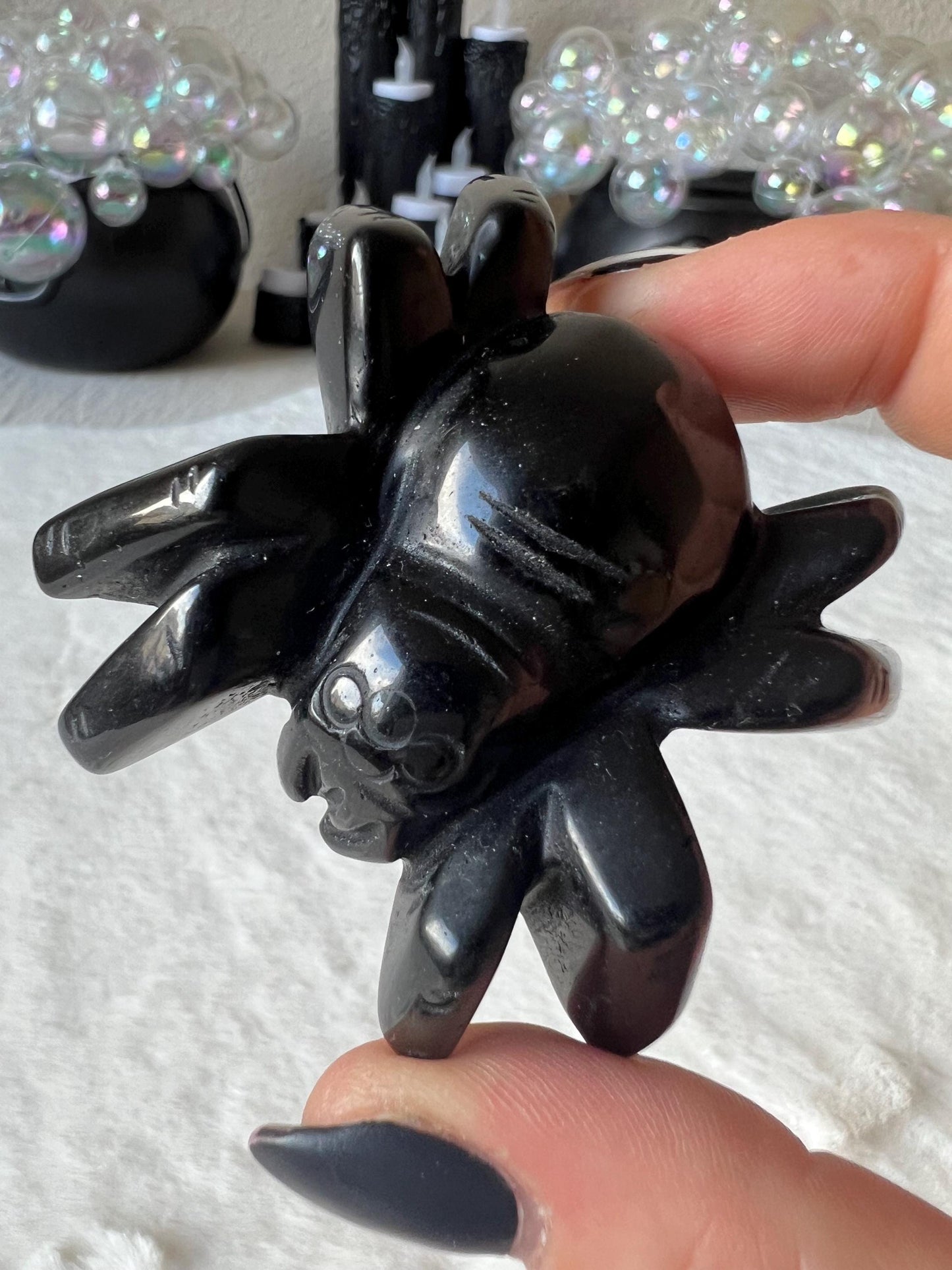 Spinnen aus Rosenquarz, Amethyst und Obsidian