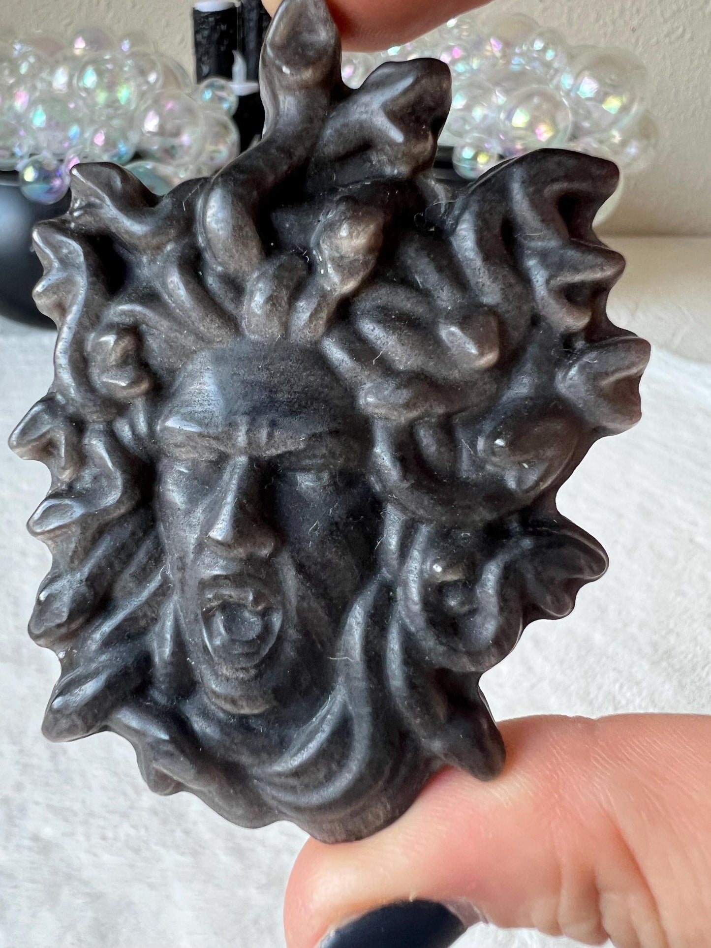 Gold- und Silberschein Obsidian Medusa