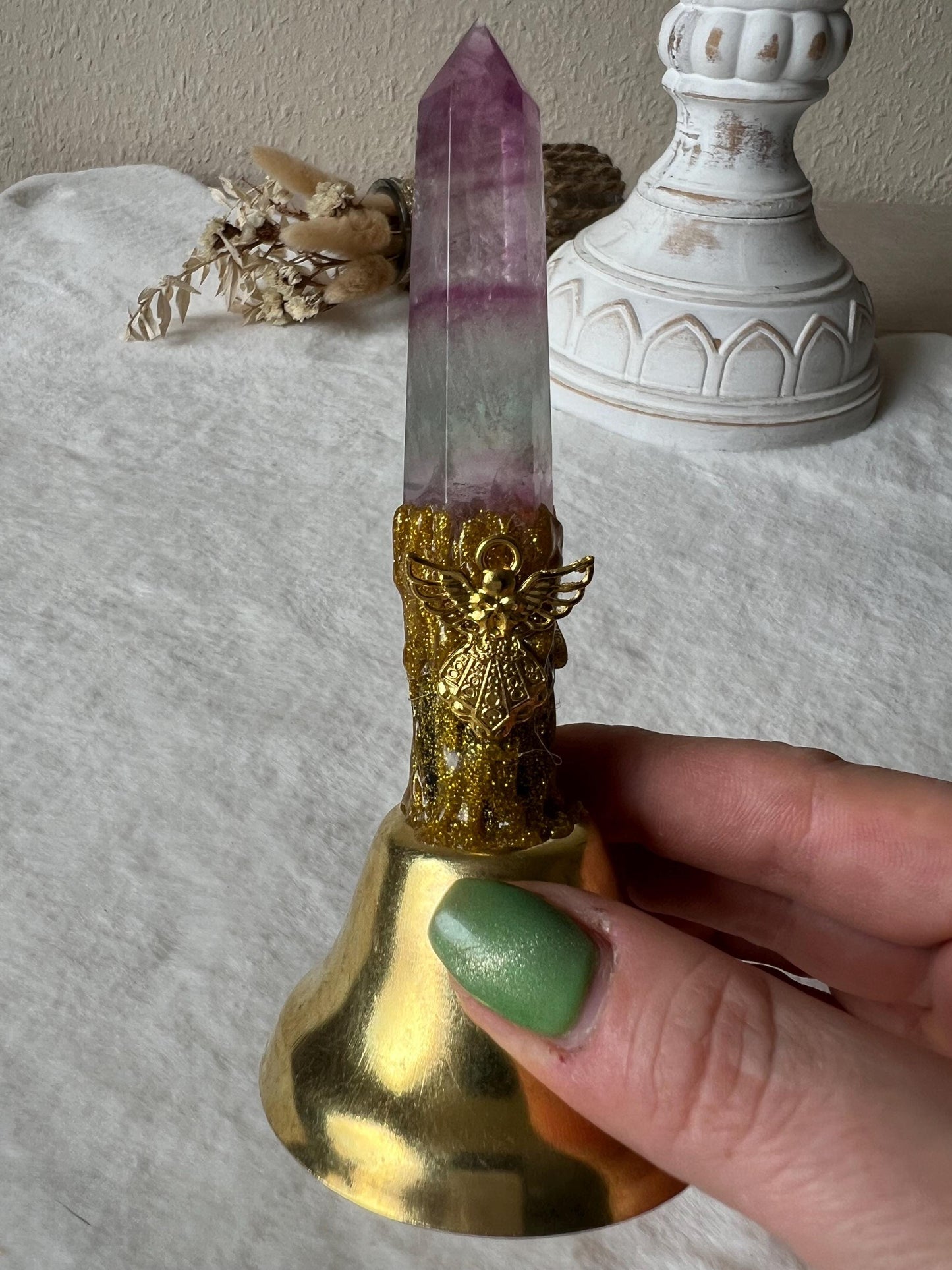 Glocke mit Fluorit Turm Drache,Engel,Hexe und Hirsch