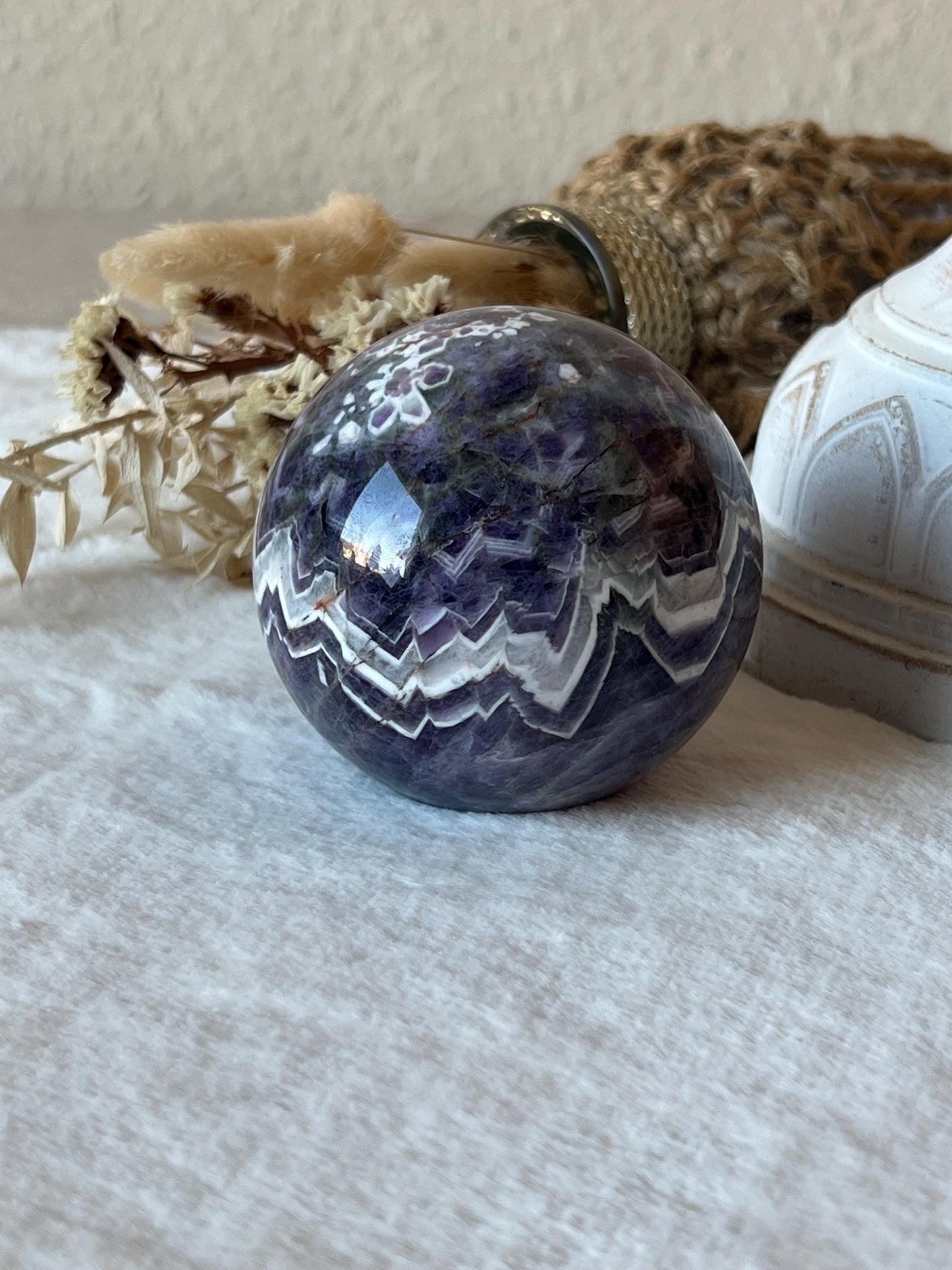 Chevron Amethyst Kugel groß