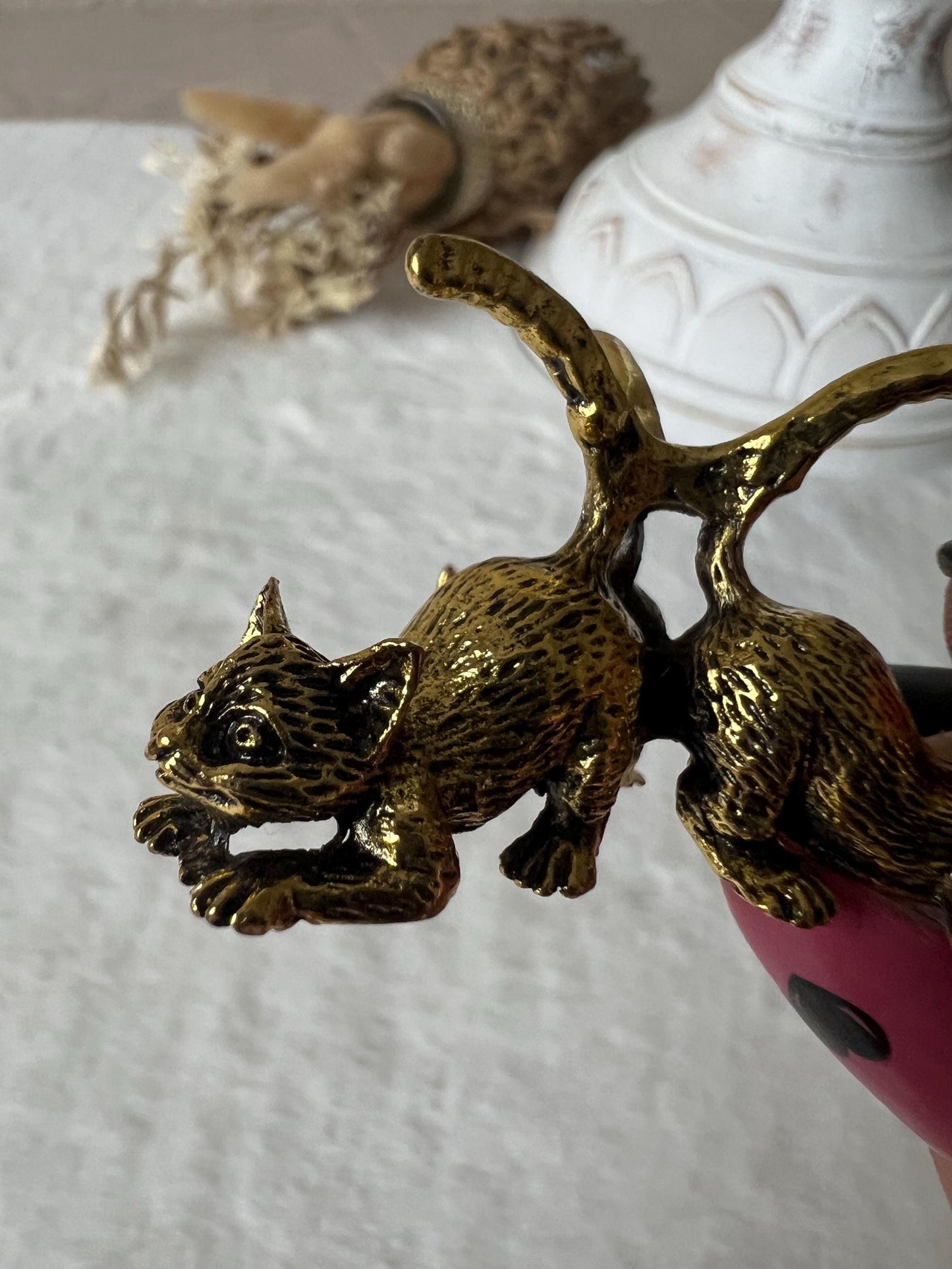 Katzen Kugelhalter silber und gold