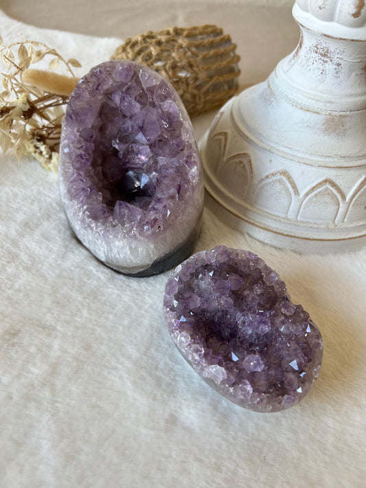Amethyst Stücke aus Brasilien