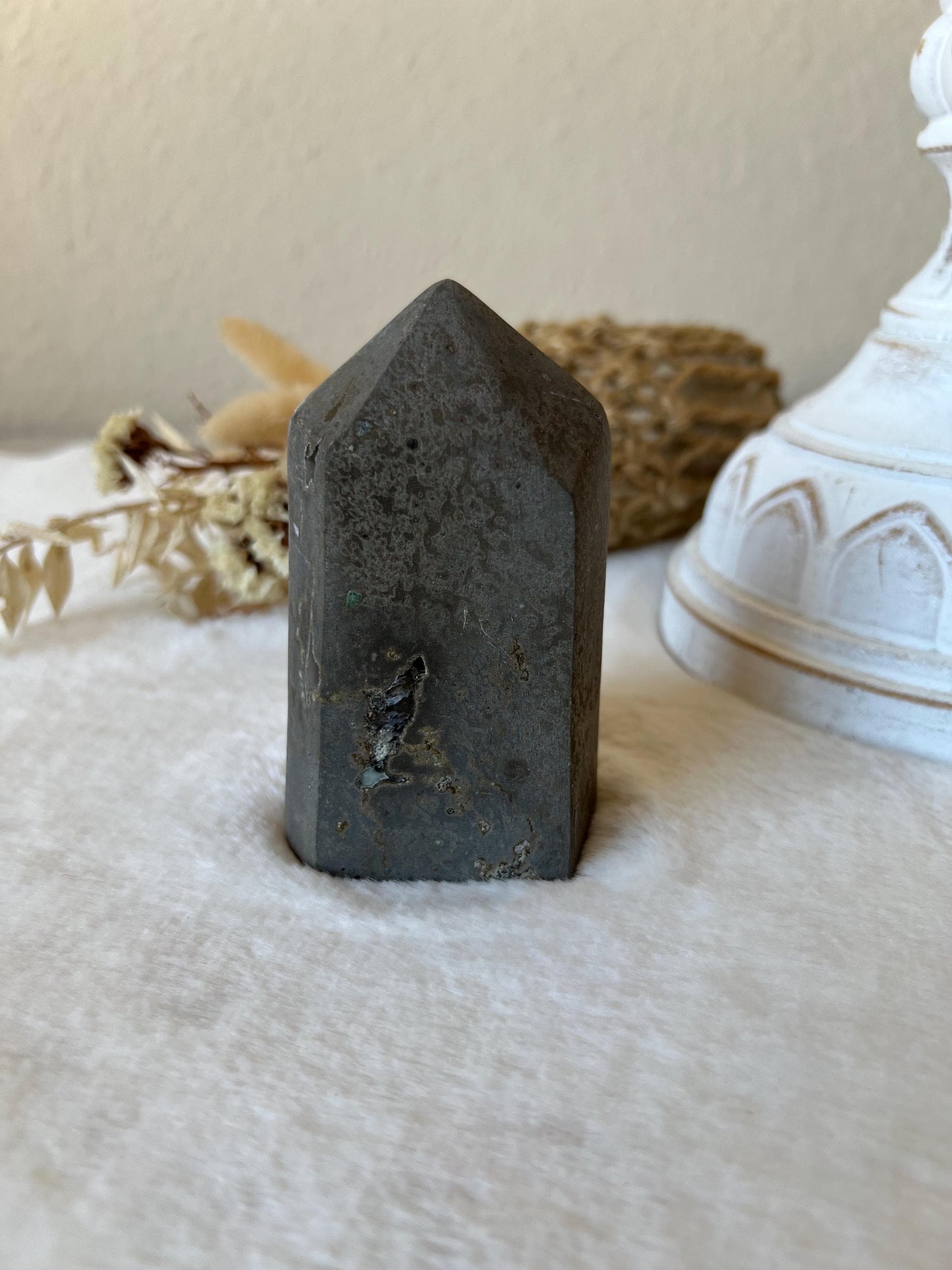 Amethyst Türme tief lila