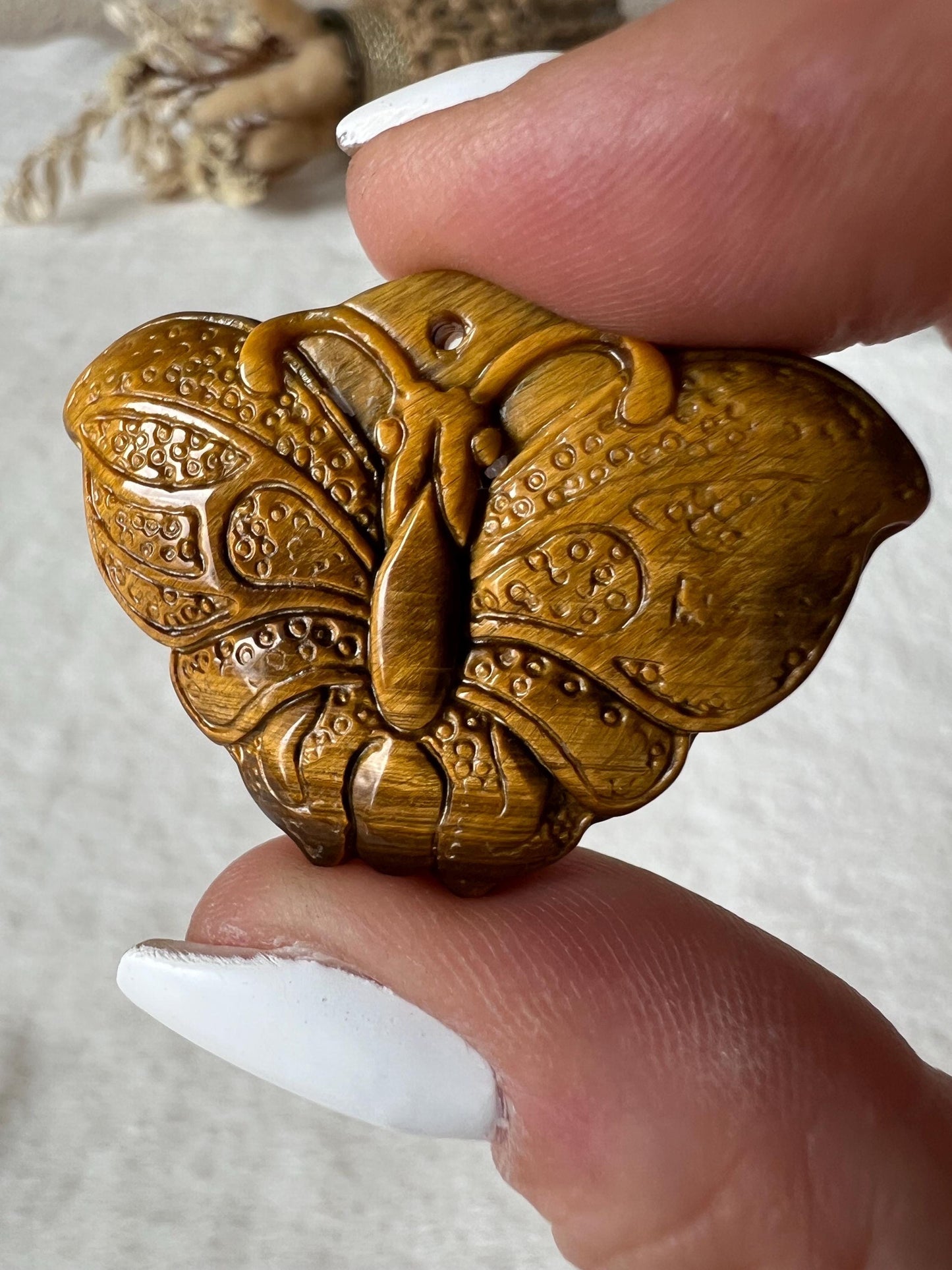 Tigerauge Schmetterling Kettenanhänger (gebohrt)