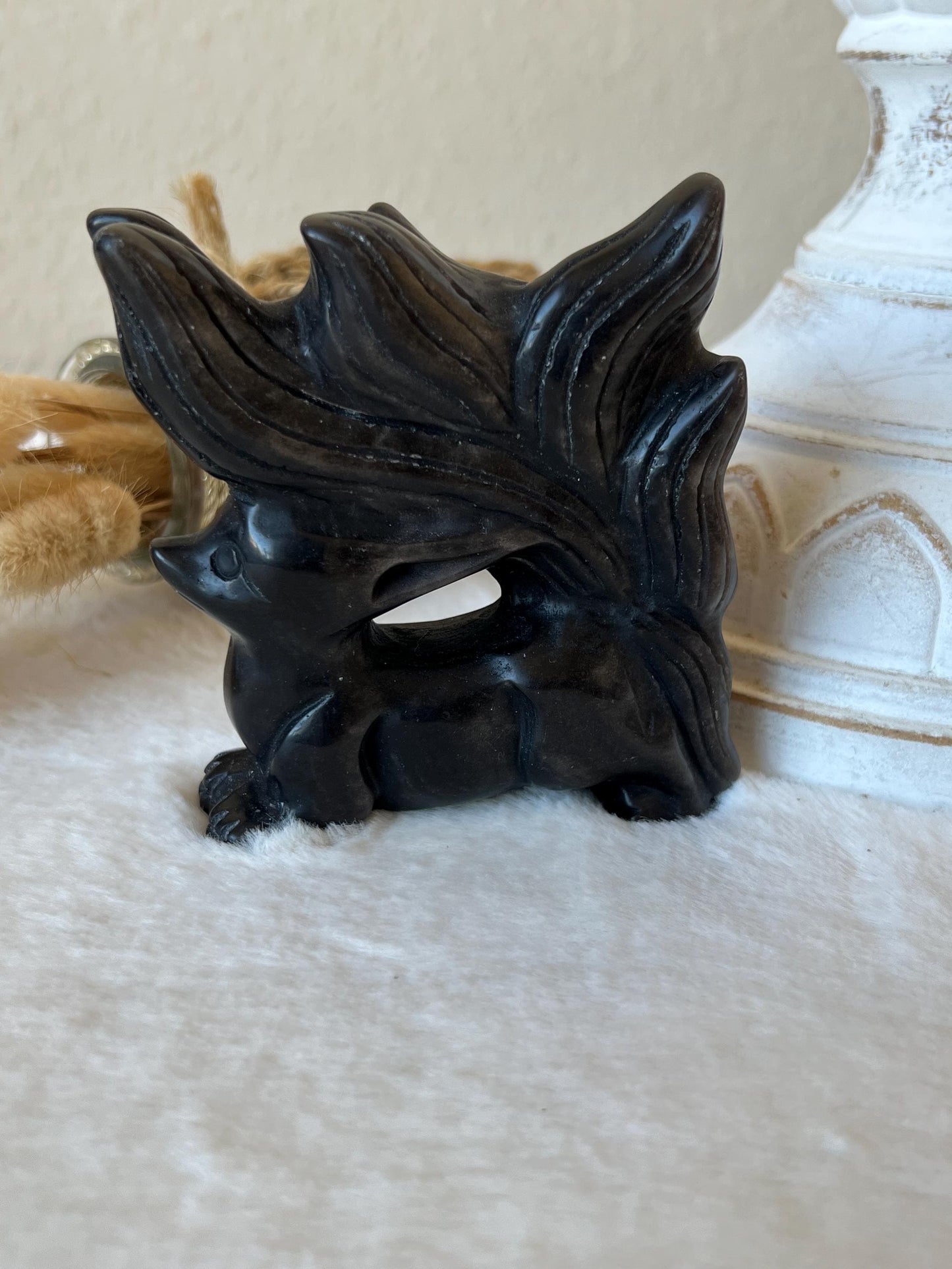 Silberschein Obsidian neunschwänziger Fuchs