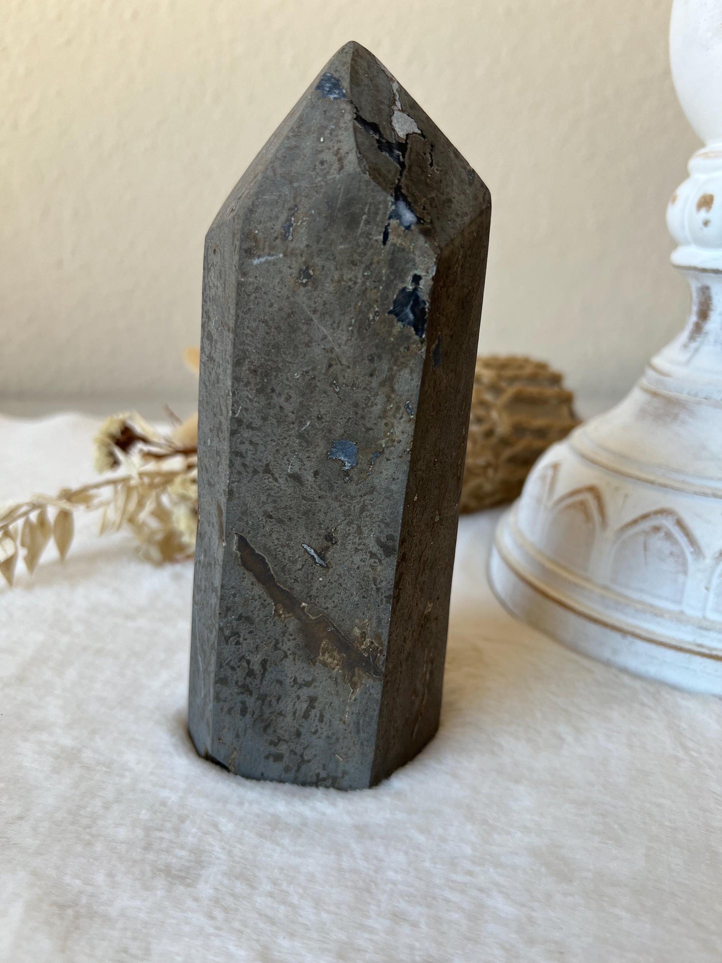 Amethyst Türme tief lila