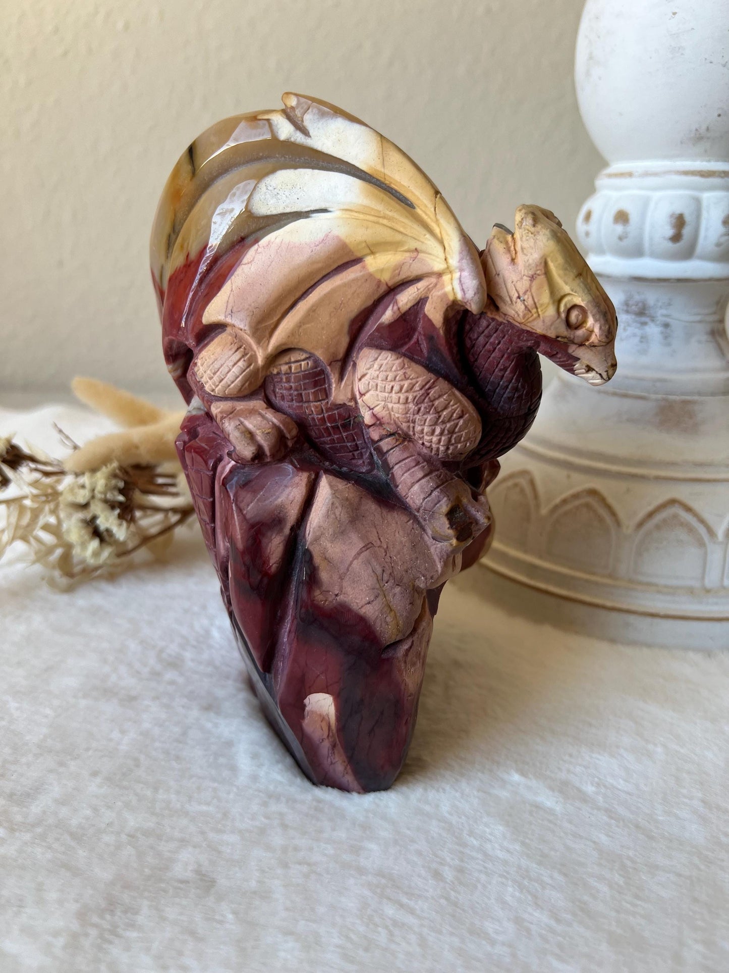 Mookait Drachen Carving