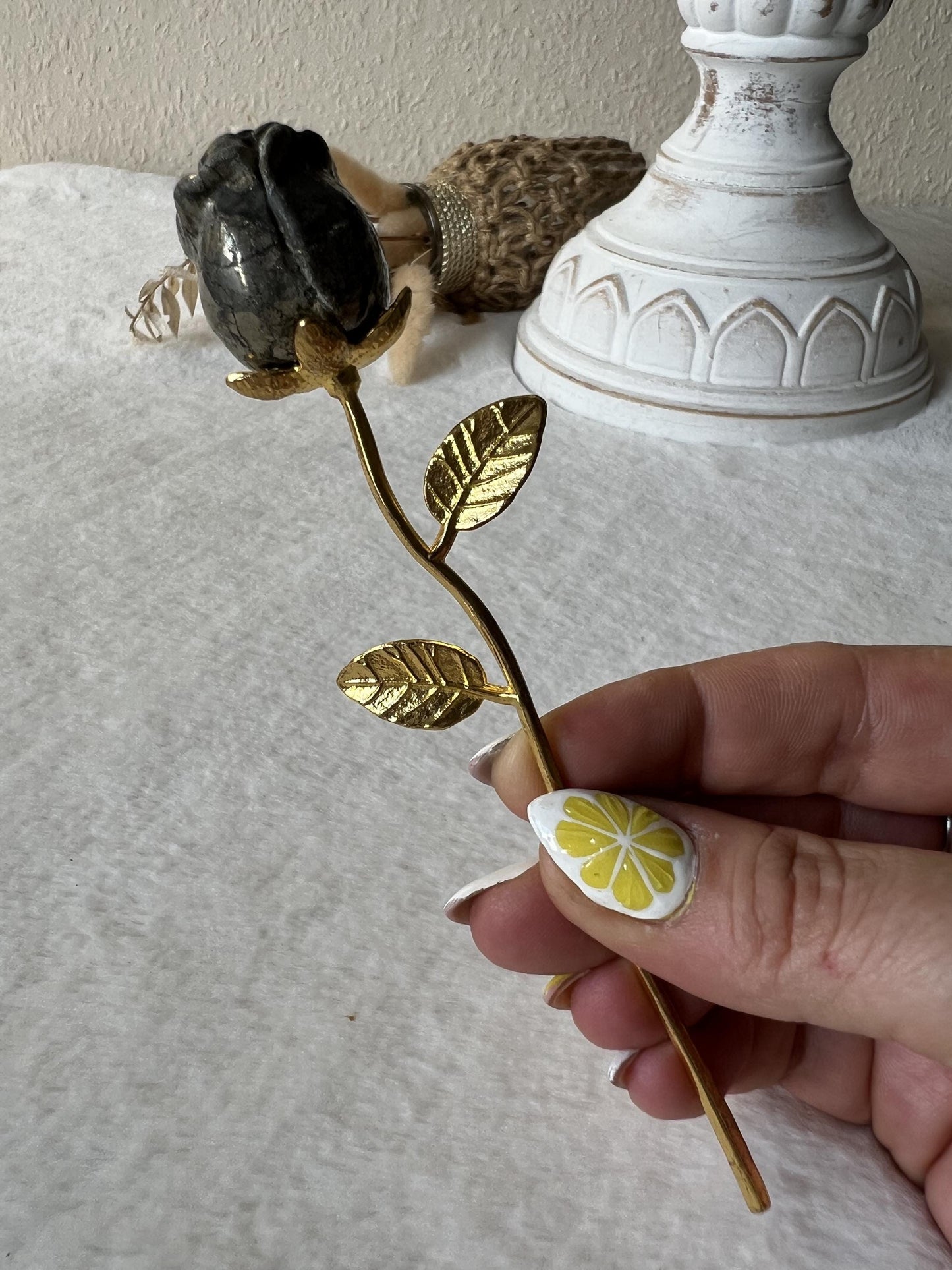 Goldene Edelstein-Rosen – Pyrit & Obsidian