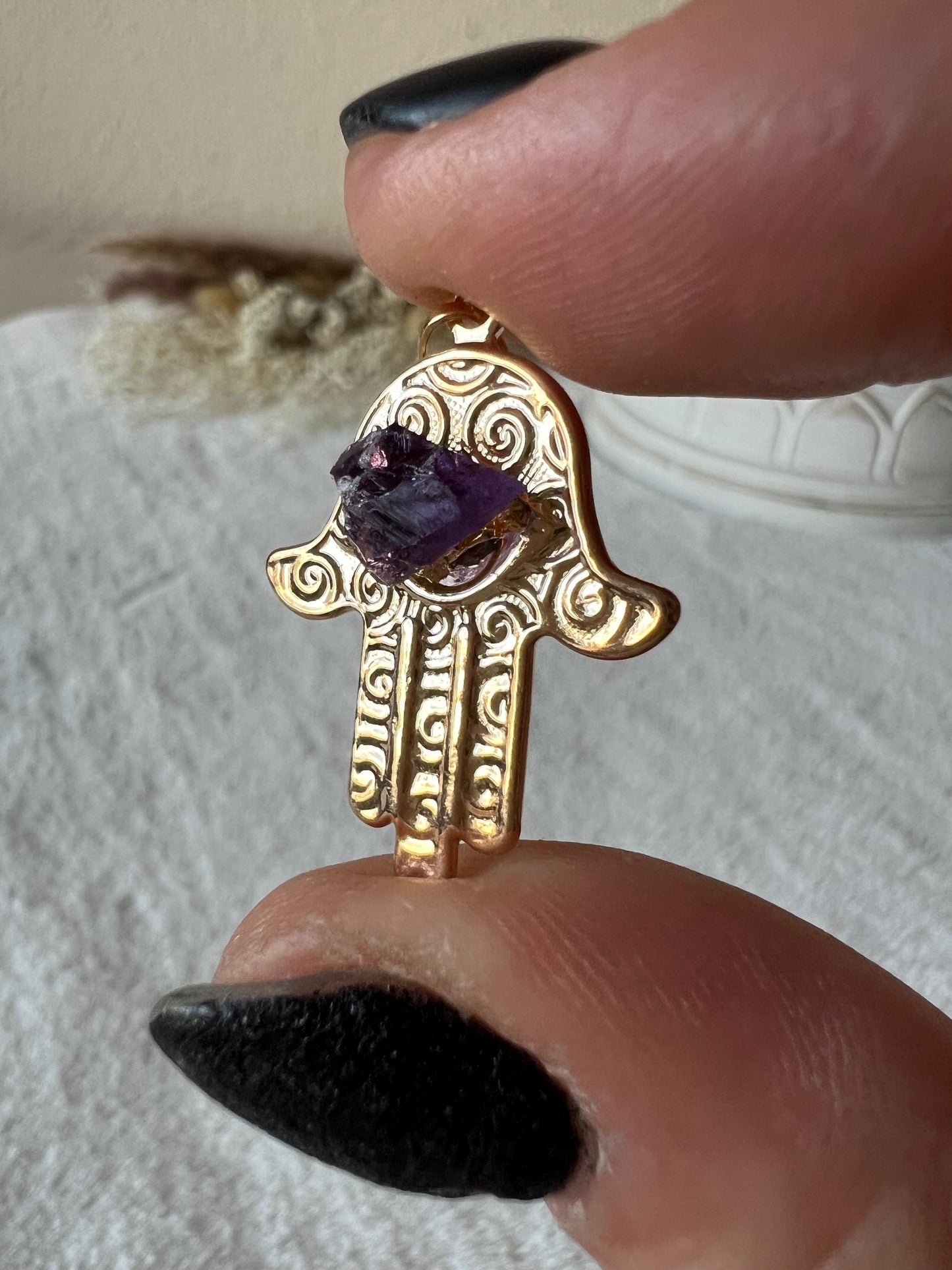 Amethyst Hamsahand Kettenanhänger Gold galvanisiert