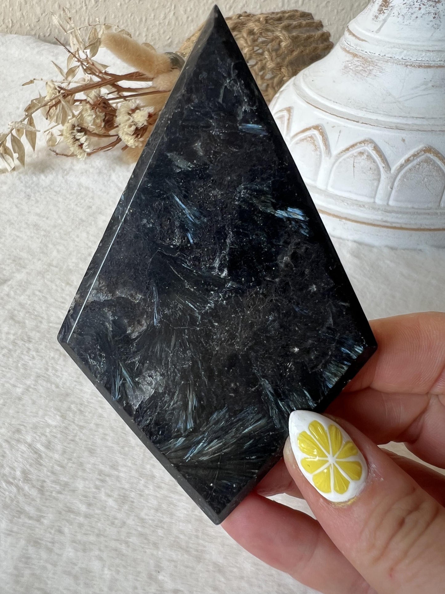 Astrophyllit / Firework Stone – Diamantenform