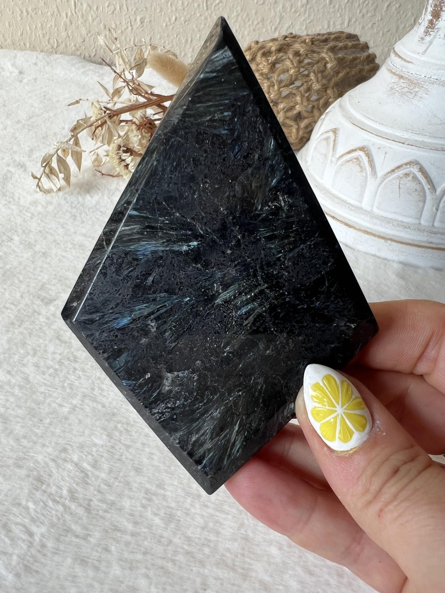 Astrophyllit / Firework Stone – Diamantenform