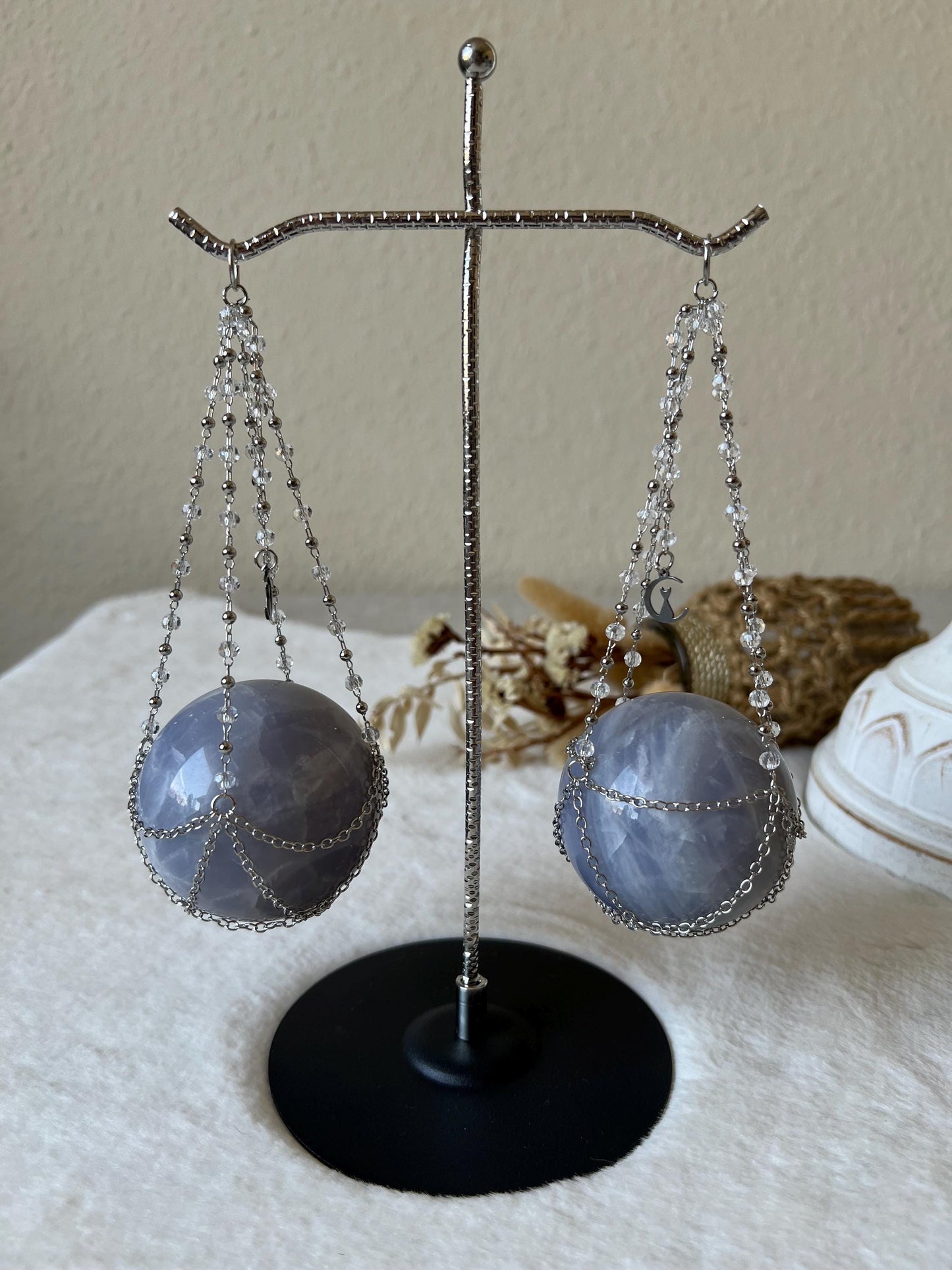 Hängender Waage Kugelhalter Gold und Silber