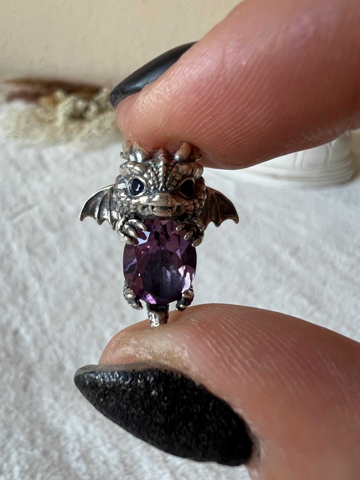 Drachen Kettenanhänger Obsidian und Amethyst 925 Silber