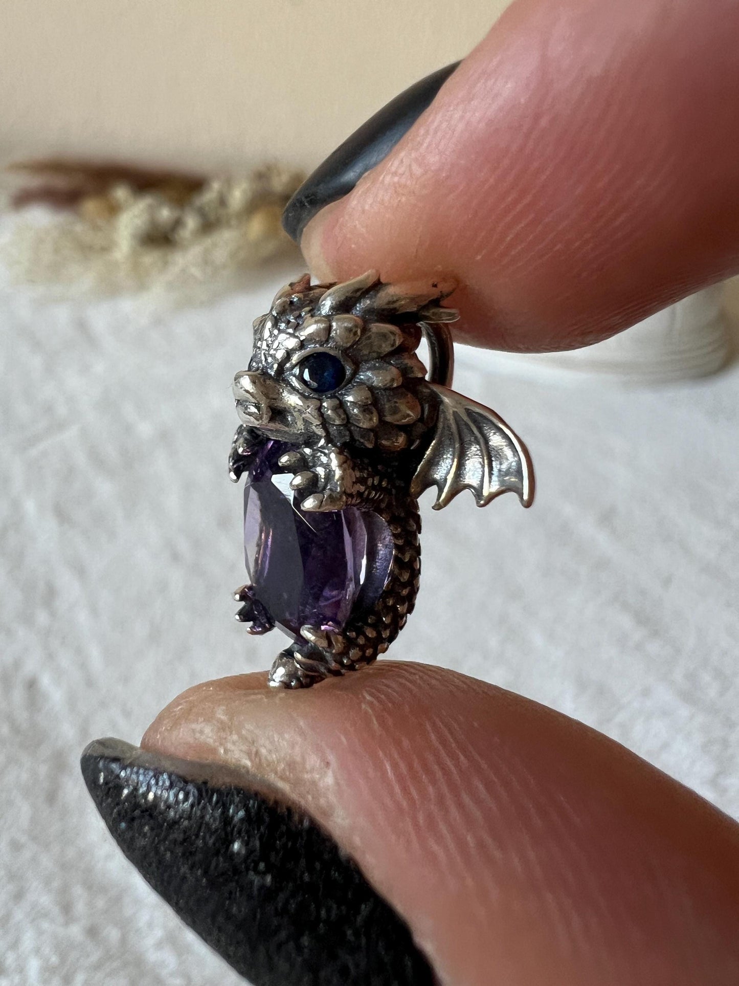 Drachen Kettenanhänger Obsidian und Amethyst 925 Silber