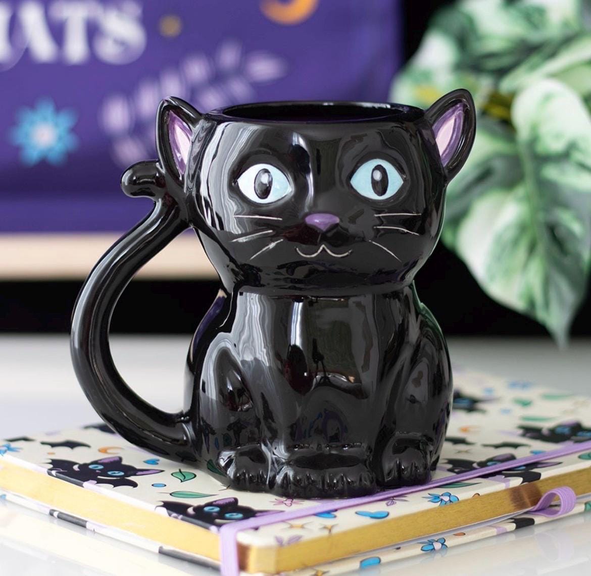 Schwarze Katzen-Tasse
