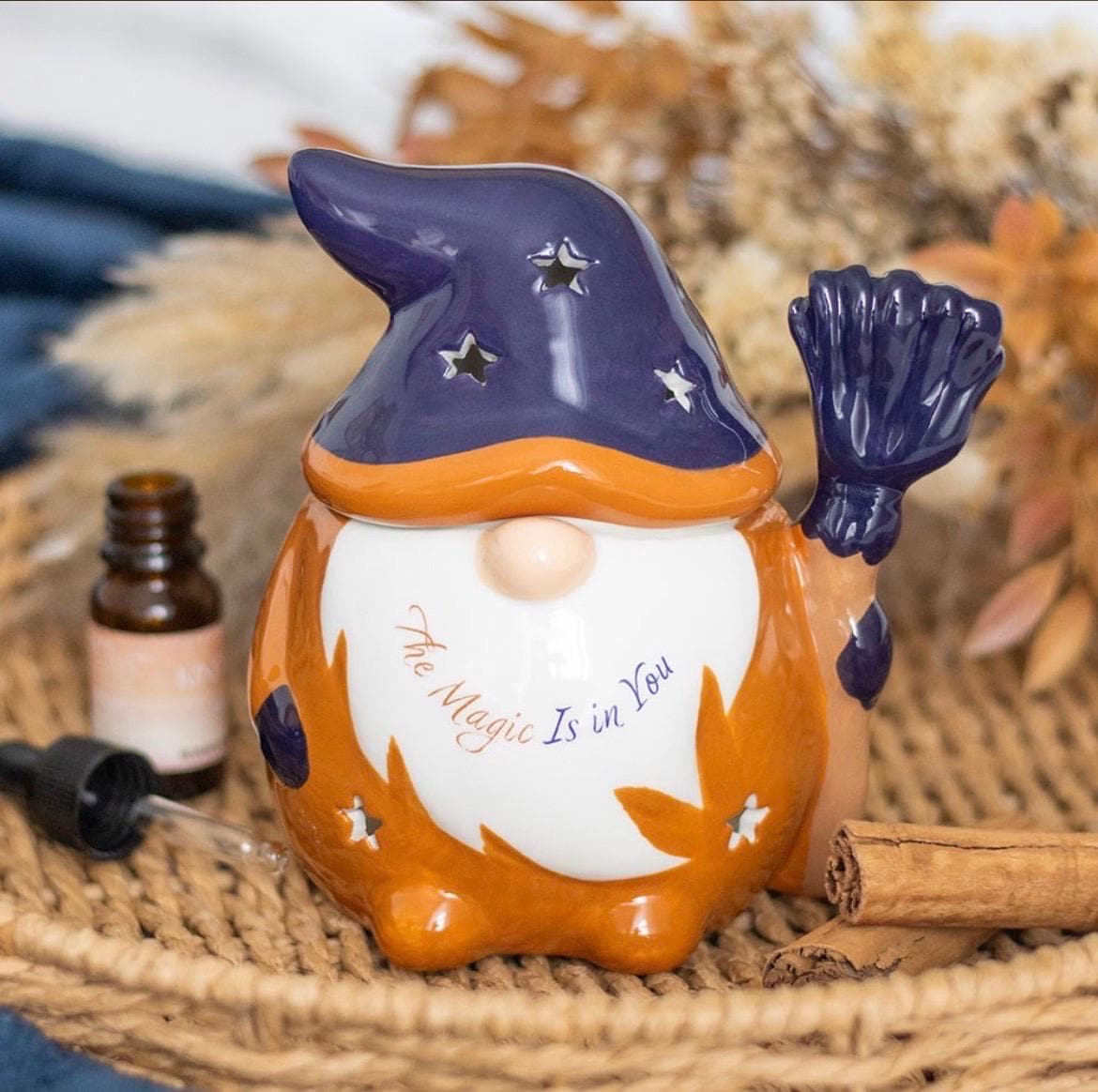 Hexen-Wichtel „The Magic Is In You“ Wachsmelt und Ölbrenner aus Keramik