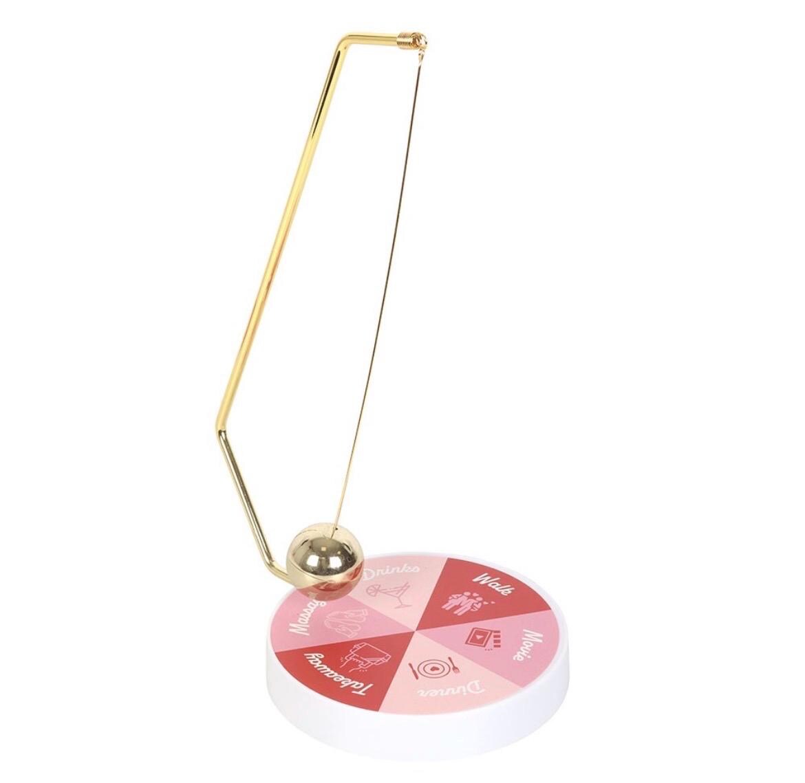 Date Night Pendelspiel mit Metallpendel | Entscheidungshelfer für Paare | Date Ideen Roulette | Geschenk für Paare
