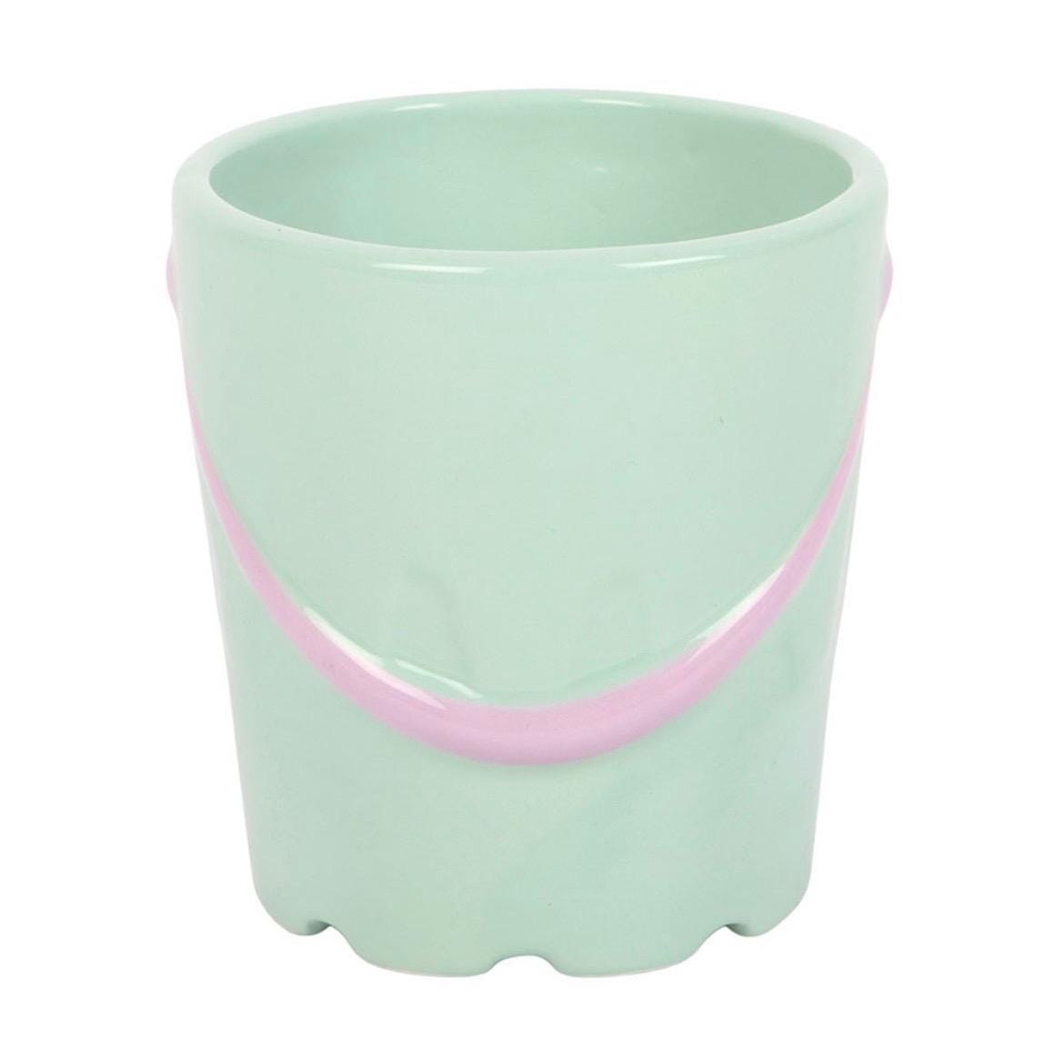 Beach Bucket Mug | Strand Tasse | Sommer Tasse | Eimer Tasse mit Schaufel | Pastell Tasse | Coastal Mug | Geschenk für Strandliebhaber