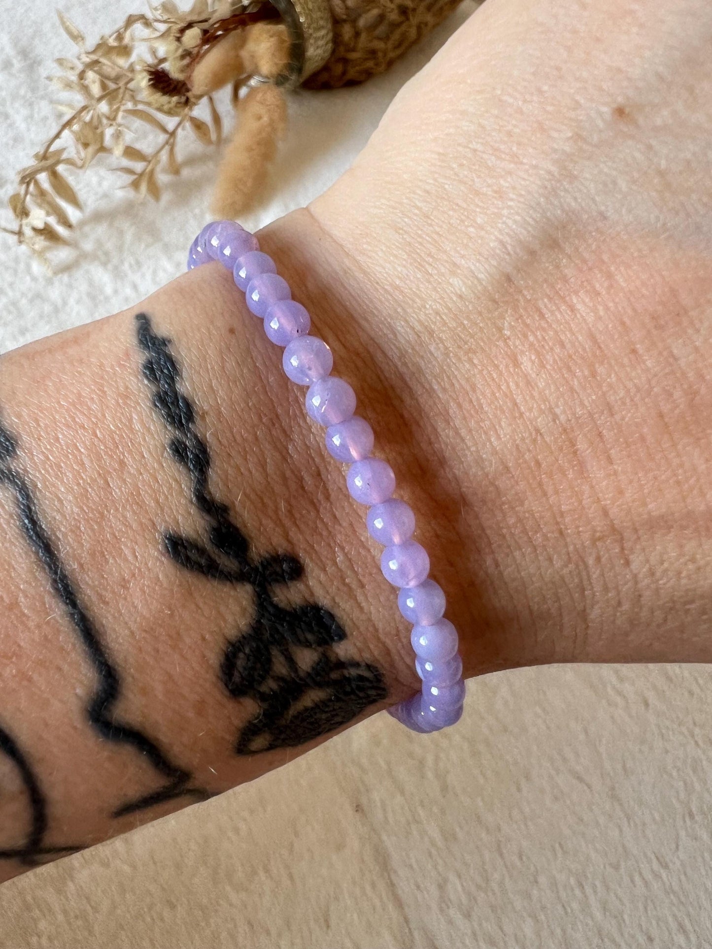 Lavendel Mondquarz Armband | Filigranes Edelstein Armband | Flieder Naturstein Schmuck | Kristall Armband | Geschenk für Sie