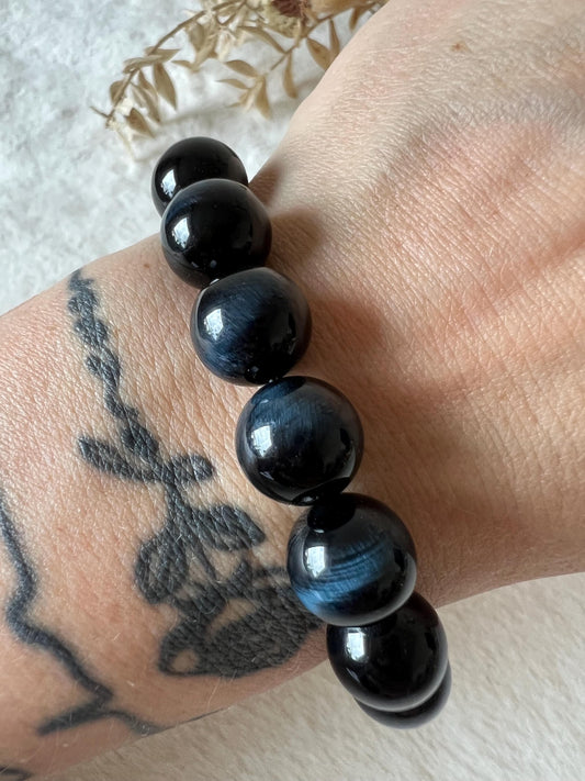 Blaues Tigerauge Armband 12 mm | Falkenauge Armband | Tigerauge | Edelstein Armband | Schutzstein für Fokus & innere Stärke