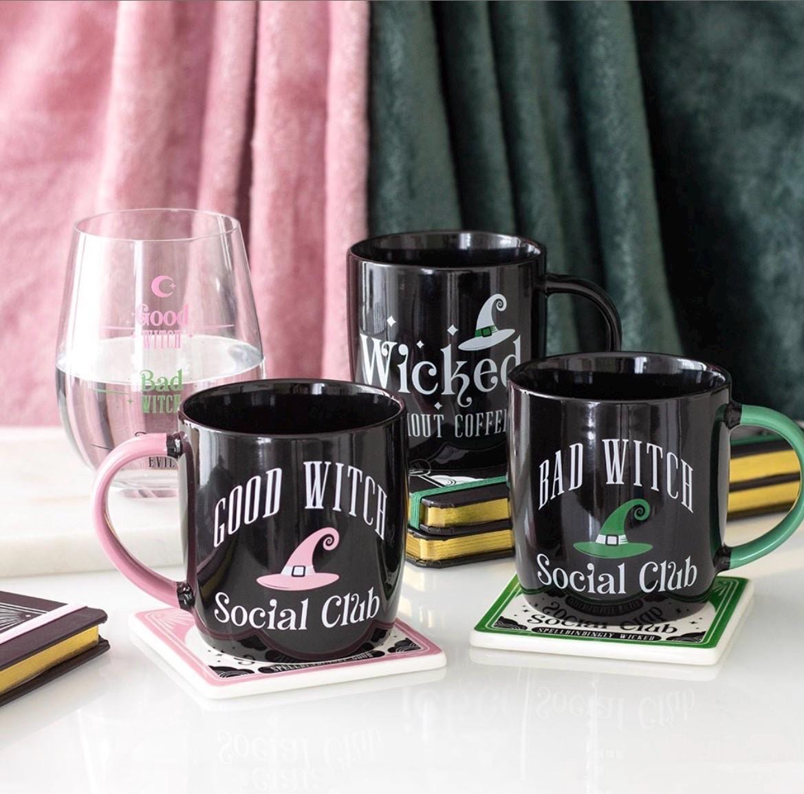 Good Witch Social Club, Bad Witch Social Club oder Wicked without Coffee Tasse