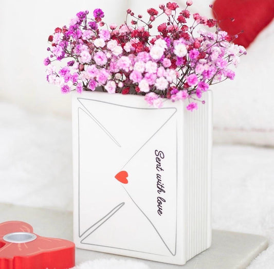 Sent With Love Briefvase aus Keramik
