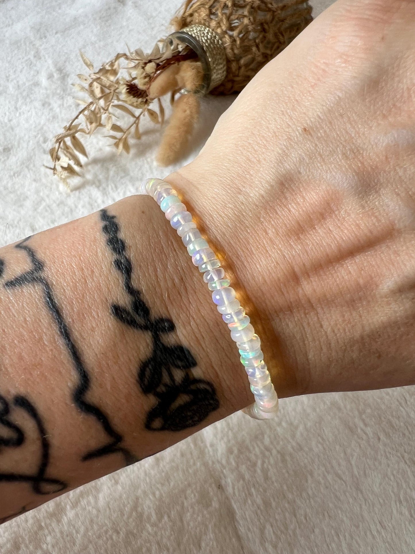 Echter Opal | Armband | Filigranes Opal Armband | Edelstein Schmuck | Weißer Opal | Naturstein Armband
