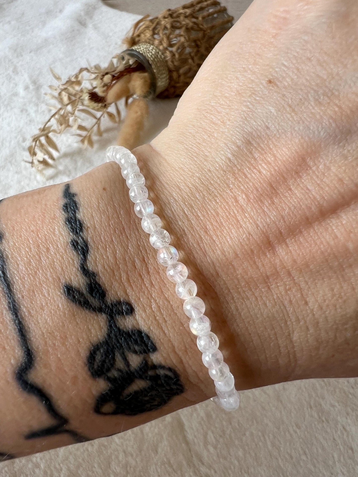 Madagaskar Regenbogen Mondstein Armband | Rainbow Moonstone | Filigranes Edelstein Armband | Echter Mondstein | Naturstein Schmuck