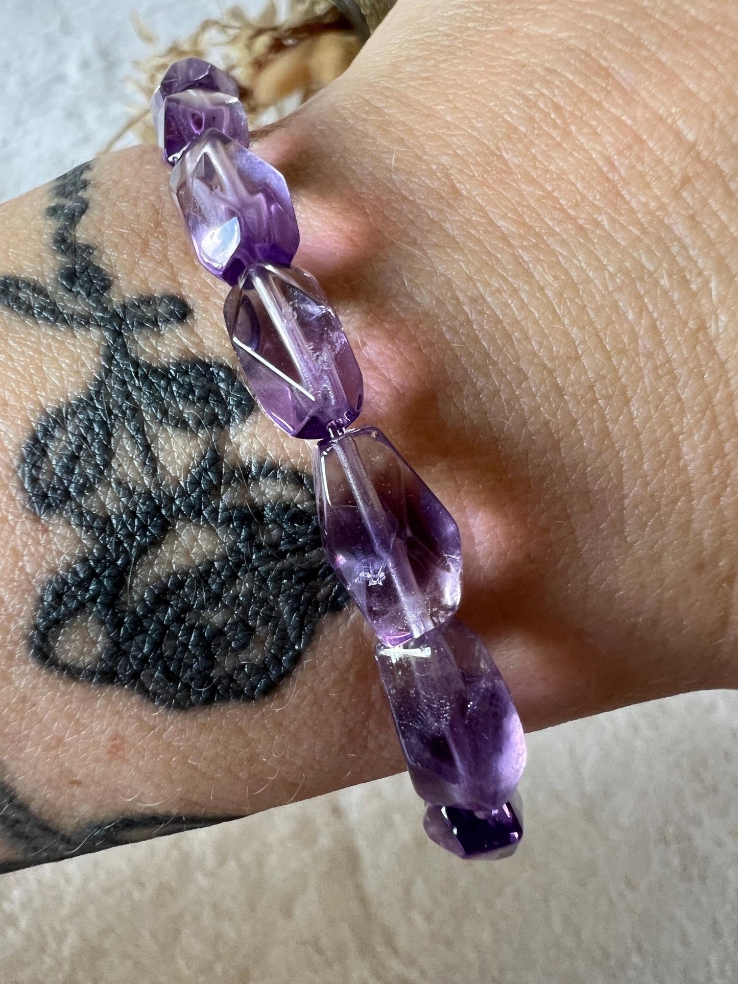 Amethyst Armband | Facettierte Freiform Perlen | Echter Amethyst Schmuck | Edelstein Armband | Naturstein Schmuck | Geschenk für Sie