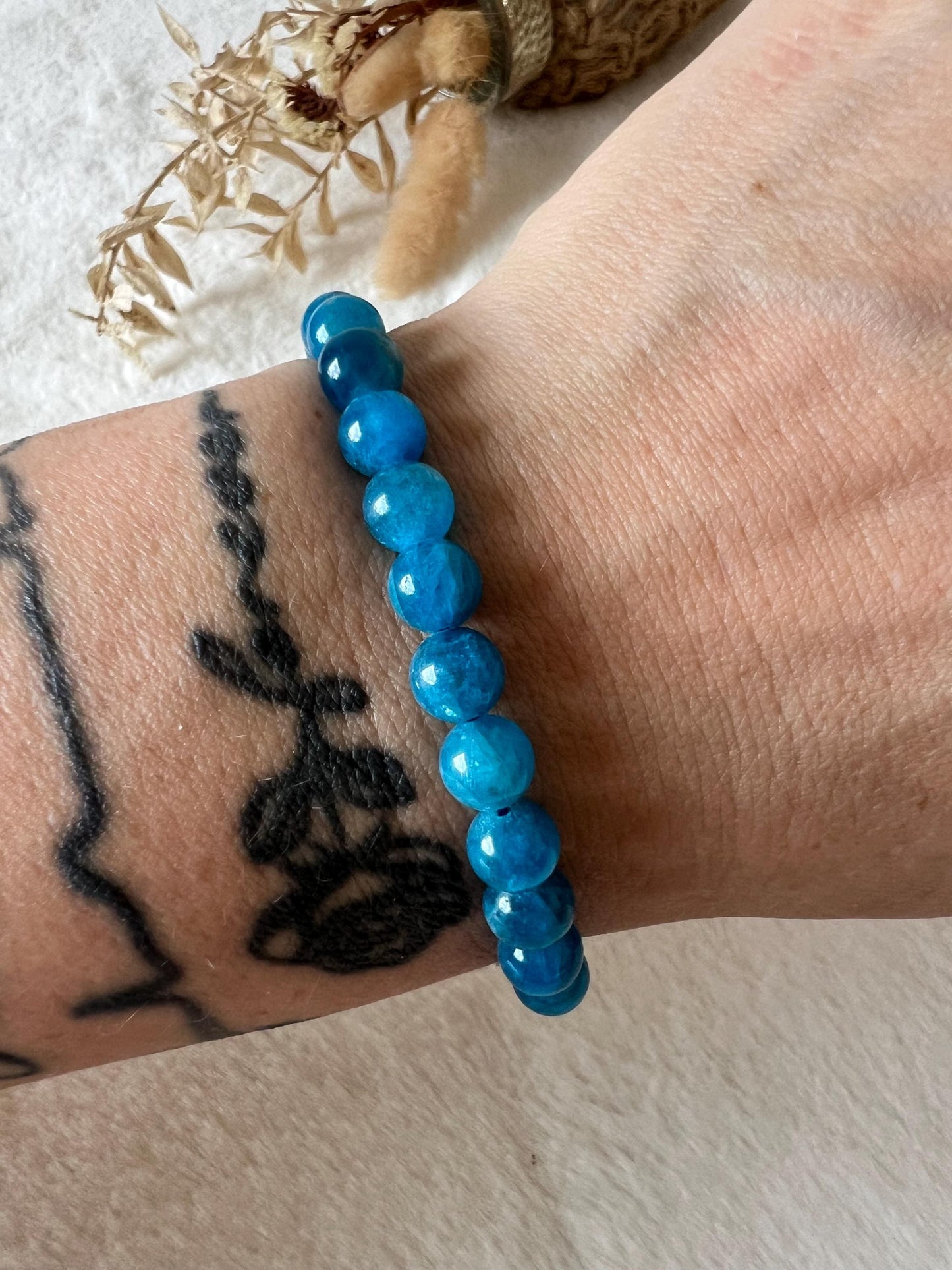 Apatit Armband 6 mm oder 8 mm | Hochwertiger blauer Apatit | Edelstein Armband | Naturstein Schmuck