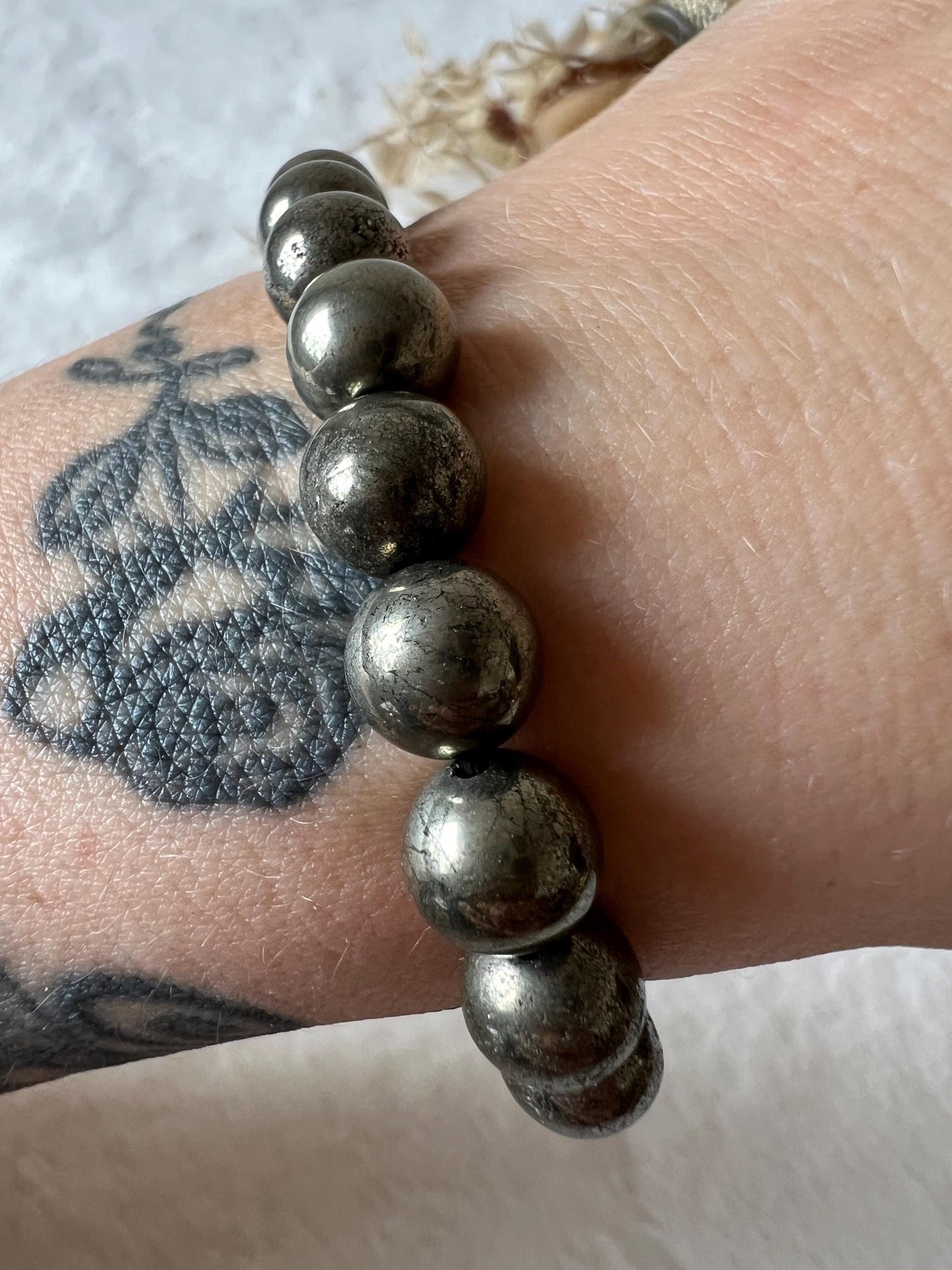Pyrit Armband | Katzengold | Stein für Fülle, Erfolg & Selbstvertrauen | Handgefertigter Edelsteinschmuck