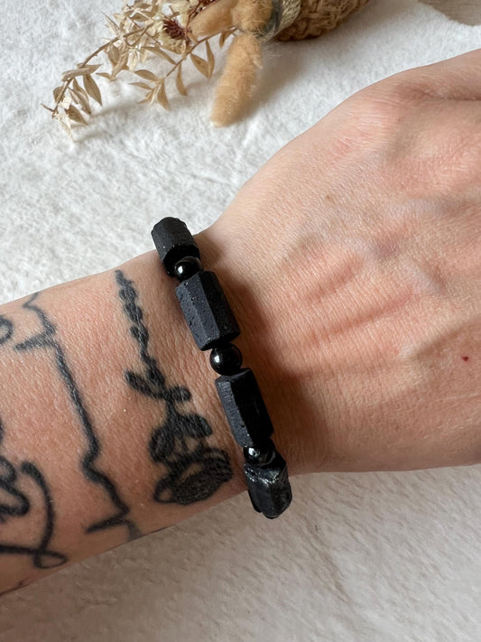 Schwarzer Turmalin | Rohstein Armband | Schörl | Naturstein Armband | Schutzstein & Erdung | Handgefertigter Edelsteinschmuck |