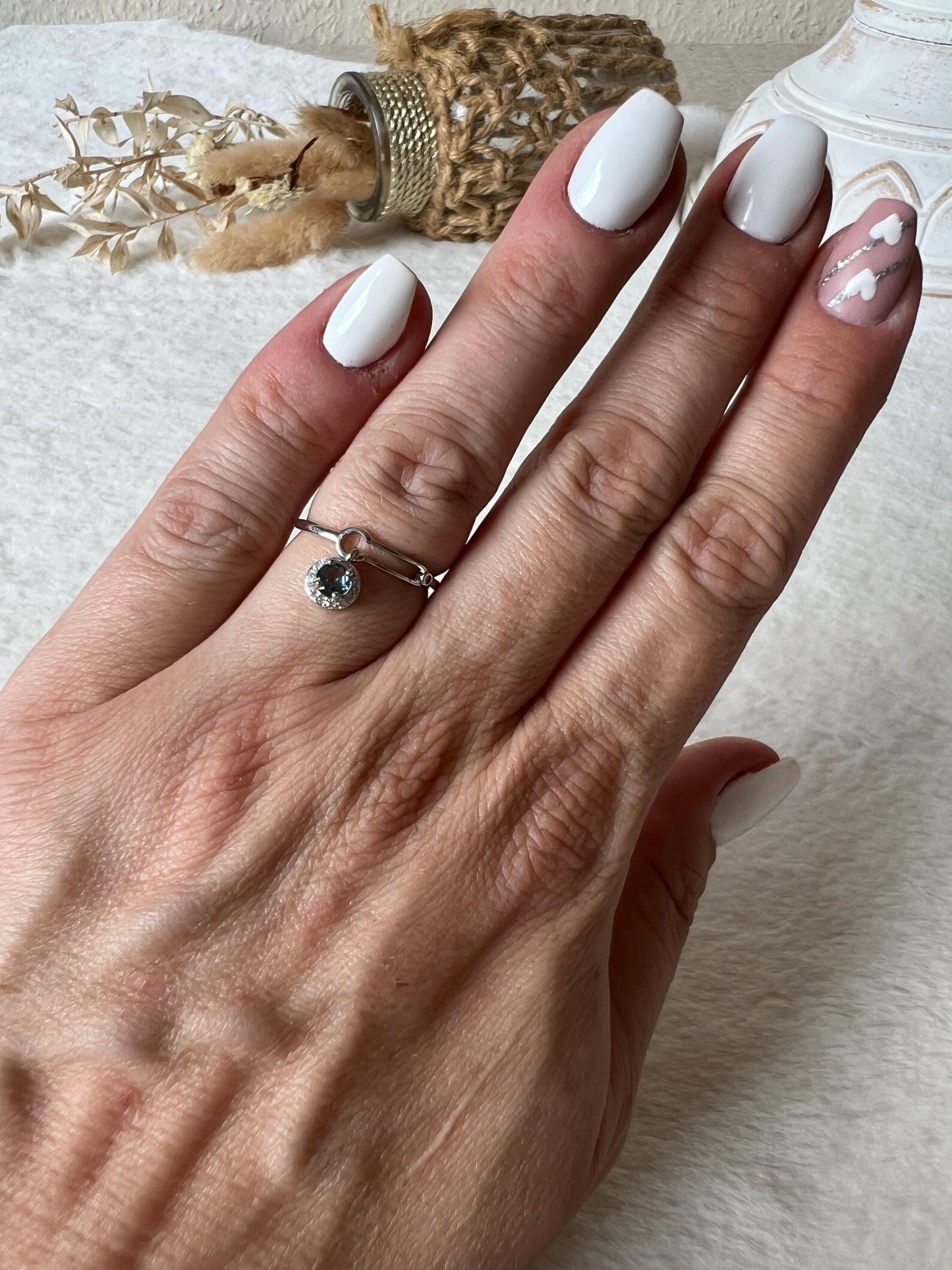 London Blue Topas Ring | Beweglicher Edelstein | Moissanite | Sterling Silber | Geschenk für Damen